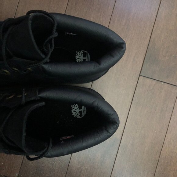 Timberland Boots - Picture 3 of 4